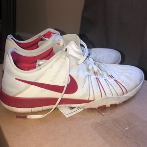 Nike Shoes - Nike free TR 6. Barley used! Great condition Nike Shoes - Nike free TR 6. Barley used! Great condition